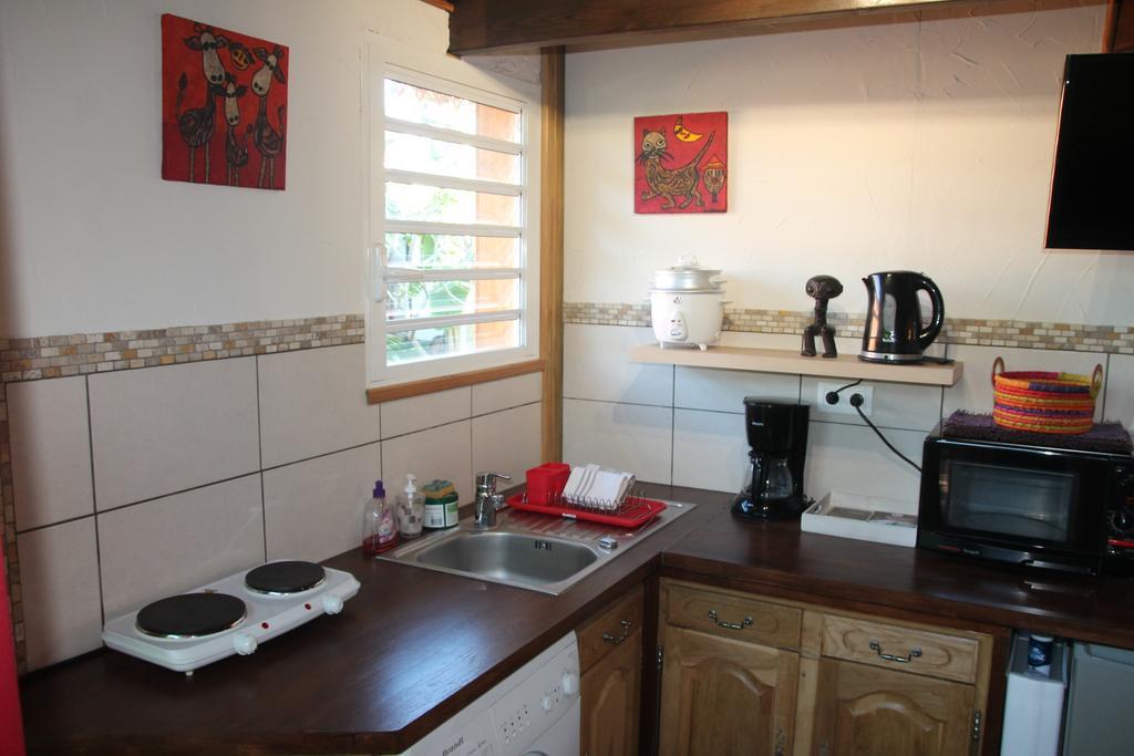 Cazadodo Villa L'Etang-Sale ภายนอก รูปภาพ